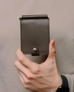 Затискач для купюр Skill з натуральної гладкої шкіри коричневий 7.7 х 11 х 1 см SR013frs фото