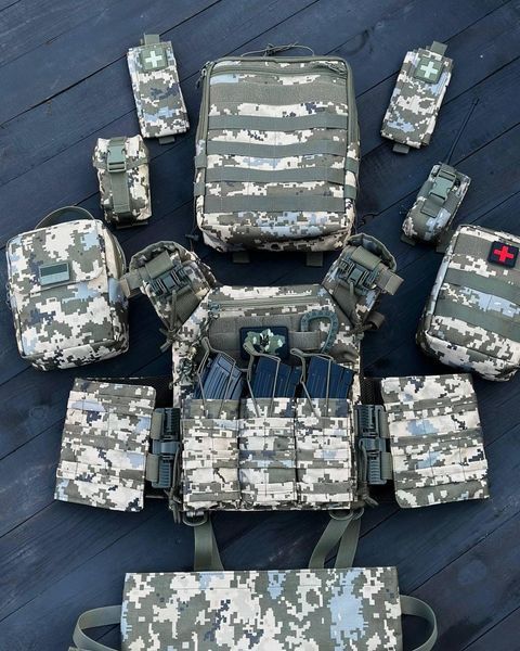 Плитоноска Cordura з карематом для сидіння та шевронами піксель +ПОДАРУНОК Шеврони розмір універсальний sd4962frs фото